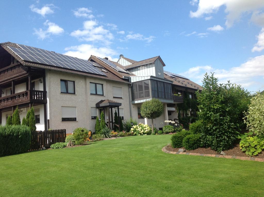Landgasthof Zum Wiesengrund Hünfeld Exterior foto